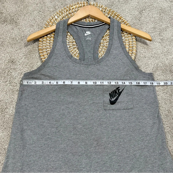 Nike Women's Racerback Signal Tank Top Sleeveless Grey Pocket Nike Logo Size L - Picture 10 of 11
